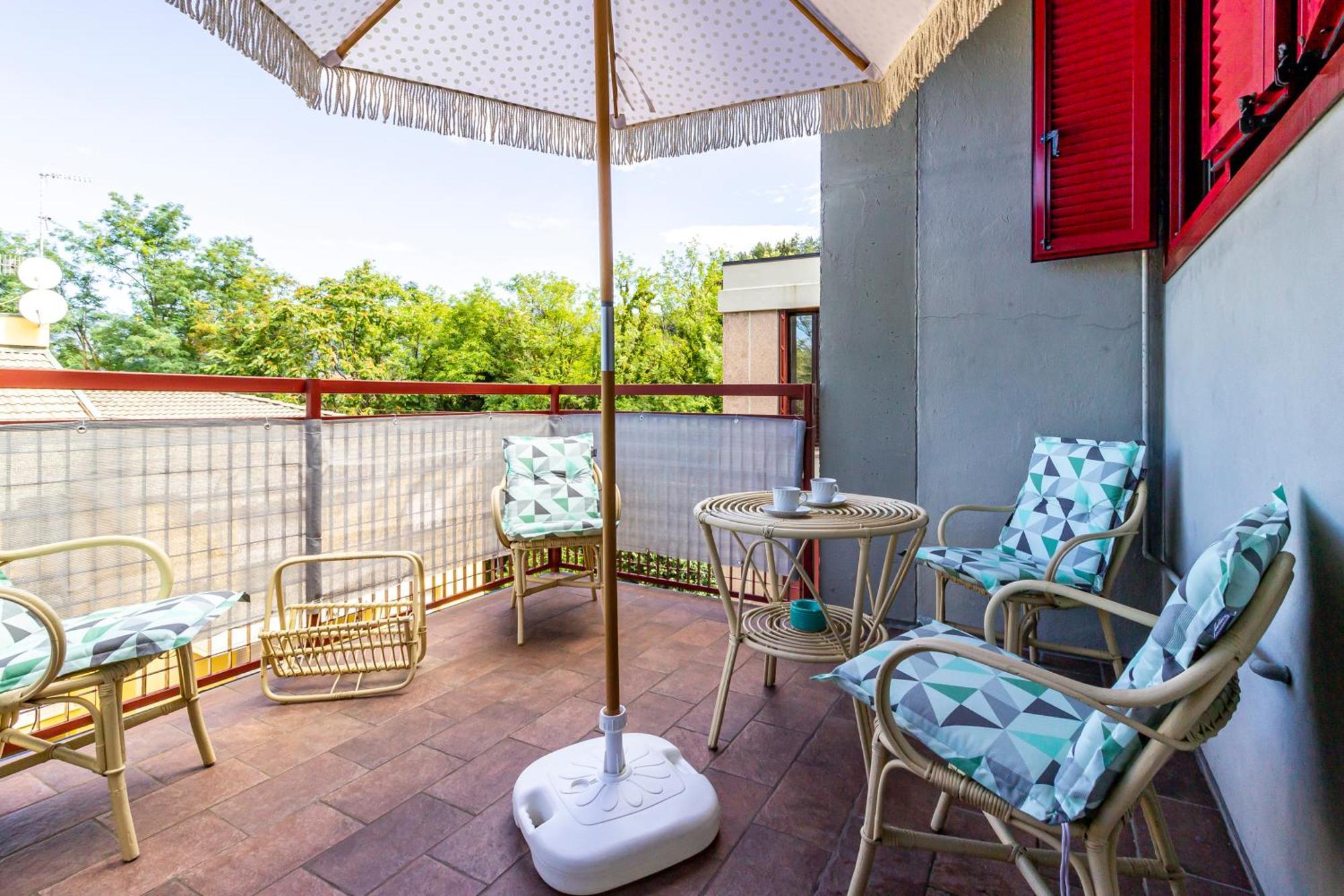 Parking & Terrace - Large 90 Mq - Self Check-In & Remote Access Apartment Como Luaran gambar